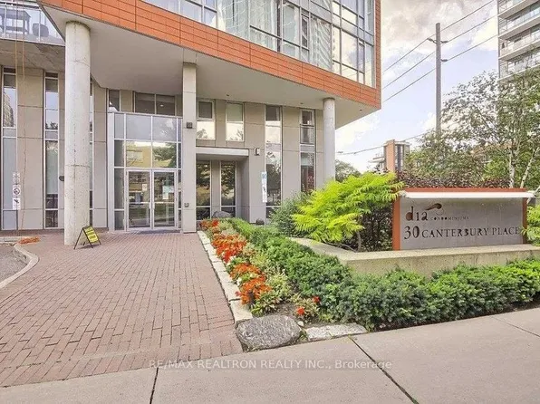 30 Canterbury Pl #1103, Toronto, ON M2N 0B9