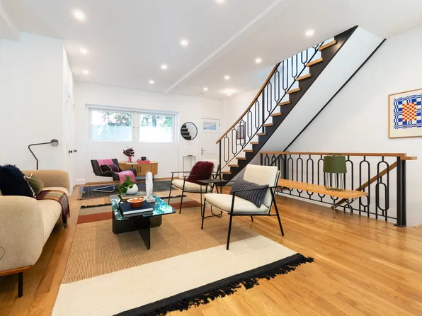 72 Verandah Place image 5 of 18