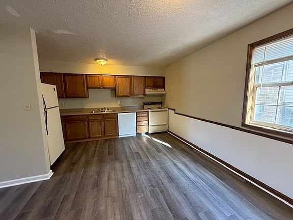 4th image of 2832 Themis St APT 6