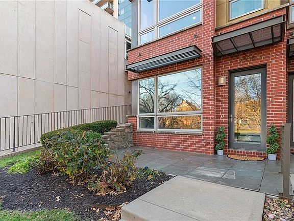 3rd image of 4548 Mill St #505