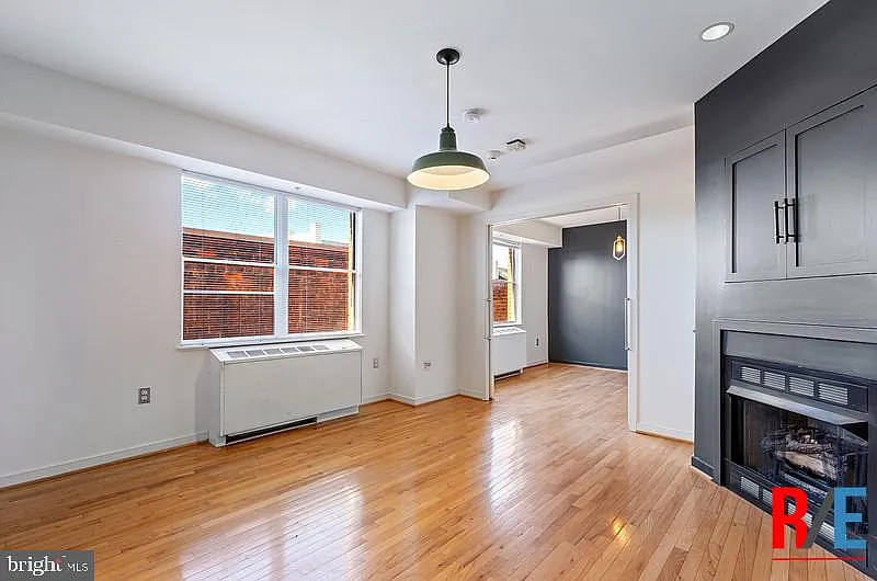 1 bed, 1.0 bath, 440 sqft, $2,430 — Photo 4