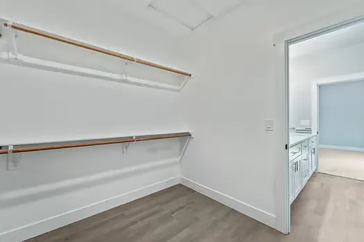 740 6th Ave — Photo 25