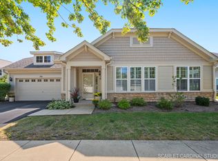 1911 Chase Ln, Aurora, IL 60502