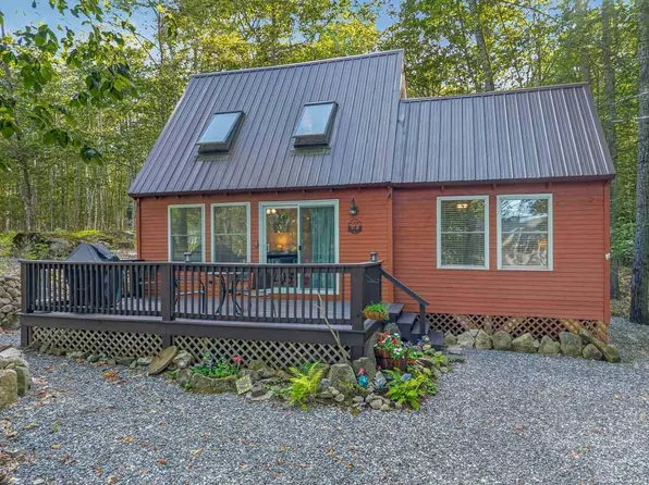 129 Ridge Road, Frye Island, ME 04071
