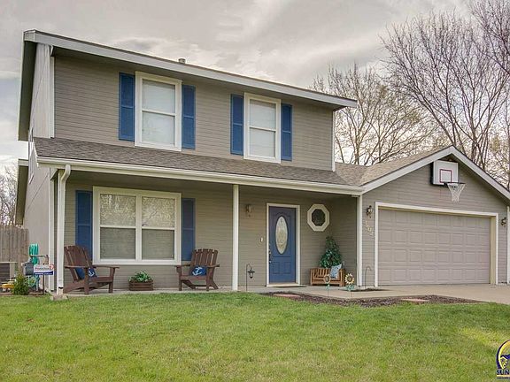 3rd image of 3802 SW Mission Cir
