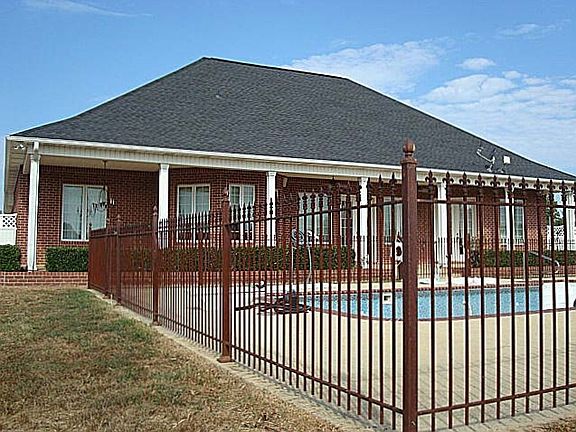 5th image of 140 Oakhill