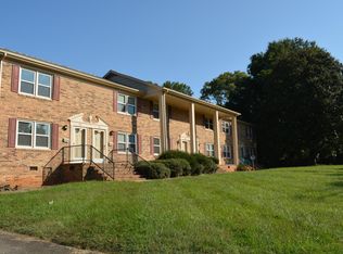 305 E 2nd St, Siler City, NC 27344