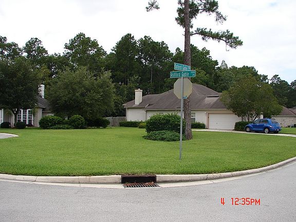 Large corner lot (all yours)