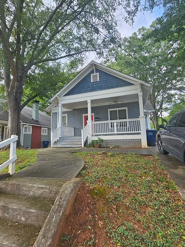 4 bed, 2.0 bath, 1765 sqft, $2,000 — Photo 1