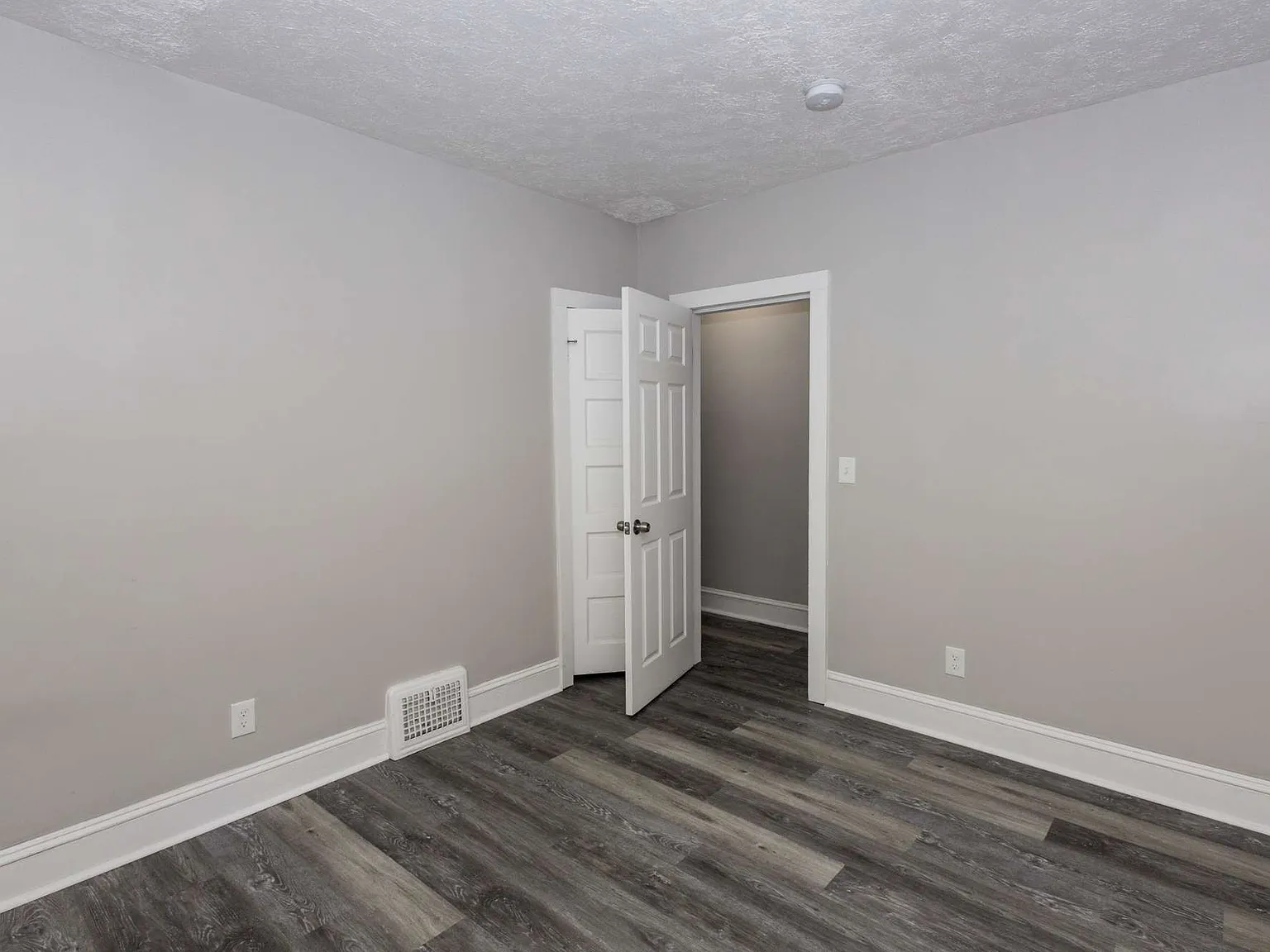 2 bed, $1,185 — Photo 3