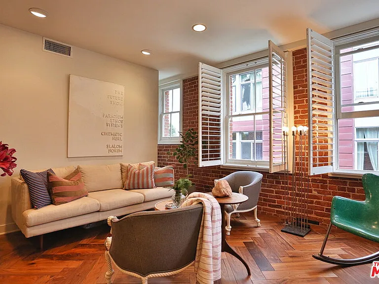 139 S Los Robles Ave #306 — Photo 2