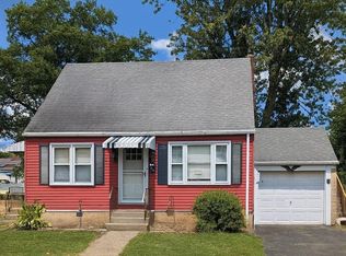 1215 N Franklin St, Pottstown, PA 19464