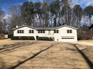 2584 Warwick Dr, Marietta, GA 30062