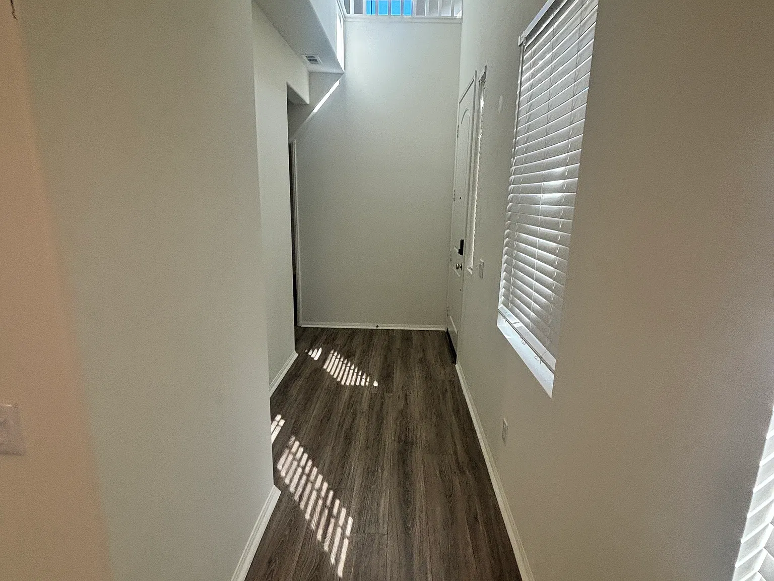 4 bed, 2014 sqft, $3,600 — Photo 3