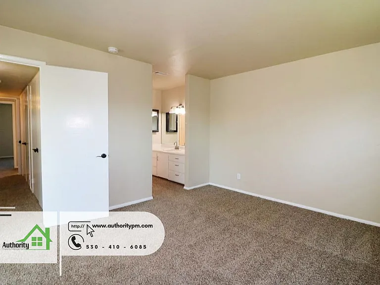 19578 Covington Mill Dr — Photo 12