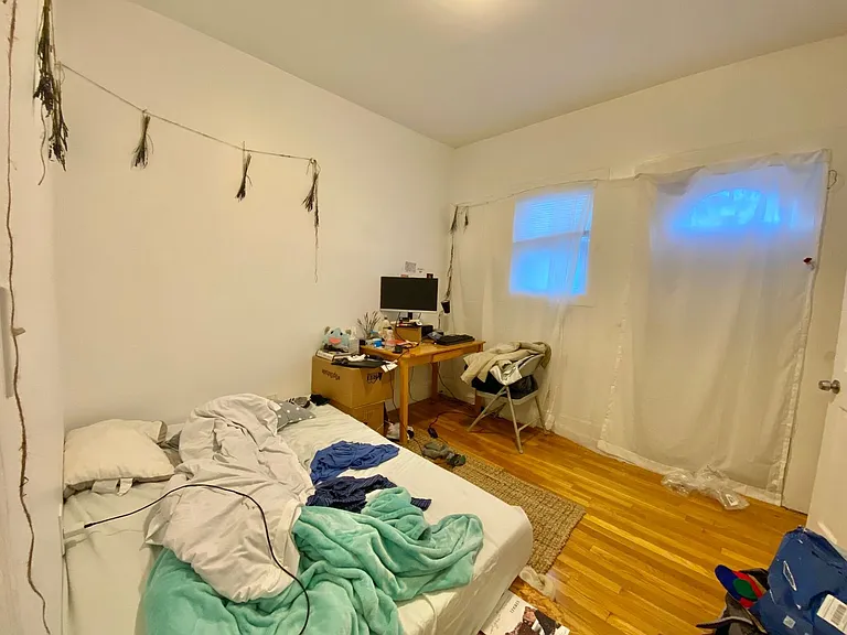 16 Higgins St #13M — Photo 9