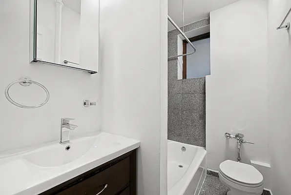 Rented by J PRESTON AND ASSOCIATES INC | media 19