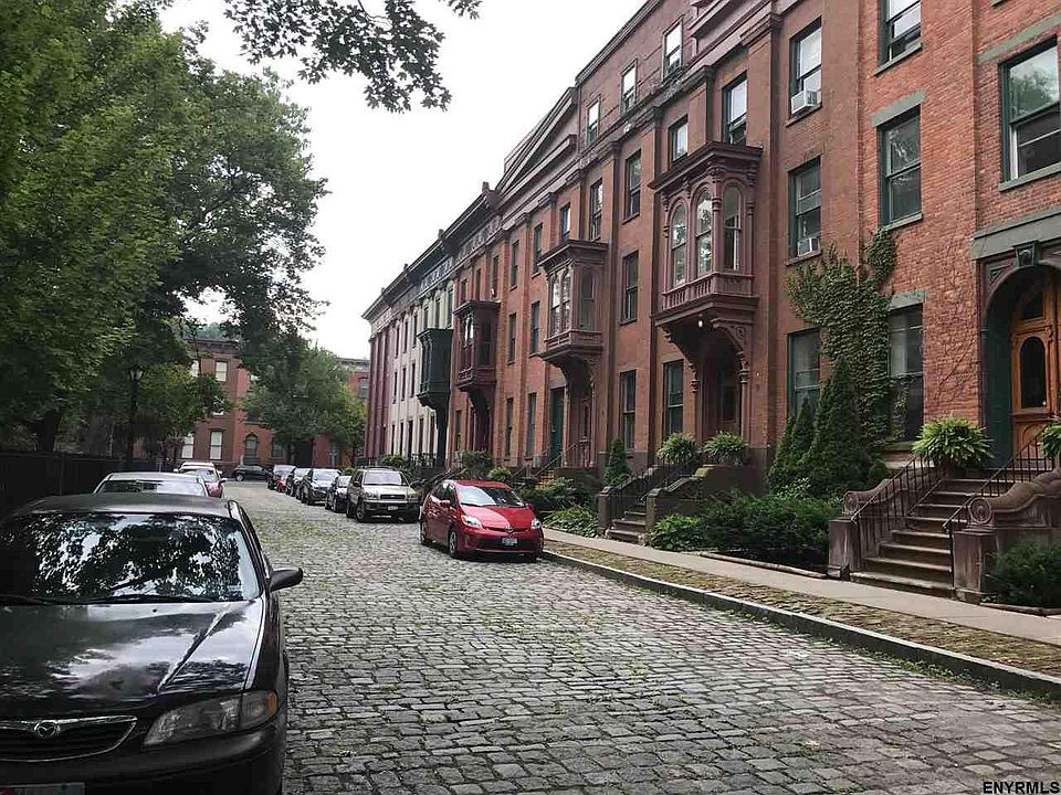 1st image of 4/5 Washington Pl