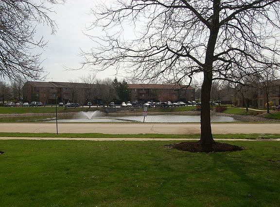 2nd image of 716 Prescott Dr APT 106