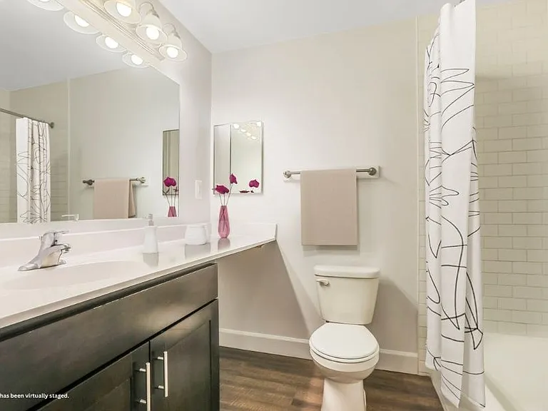 Marrion Square Apartments — Photo 9