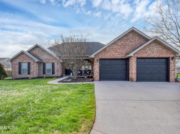 2340 Portland Dr, Maryville, TN 37803