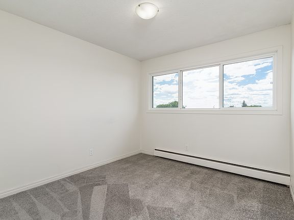 3rd image of 14503 77th St NW