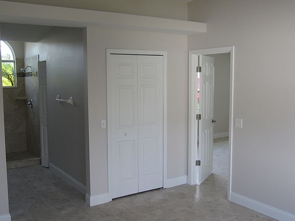 3rd image of 38 Parkway Ln