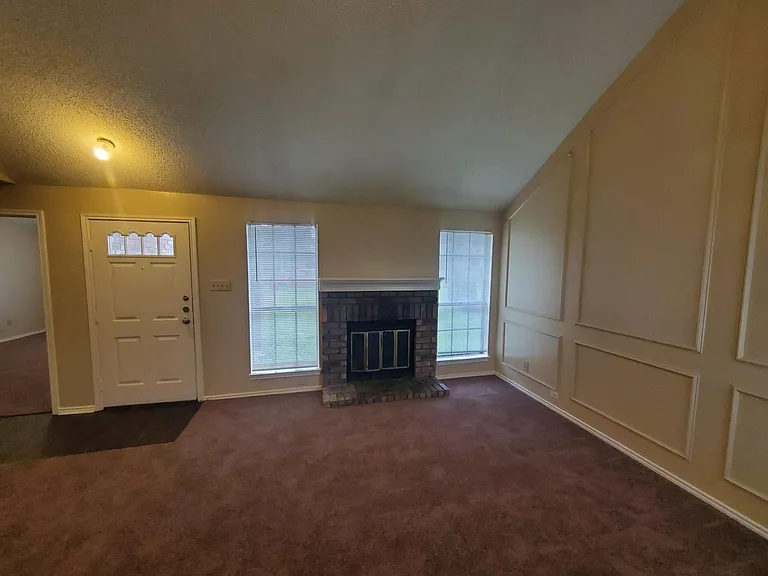 2140 Norcross Dr — Photo 15