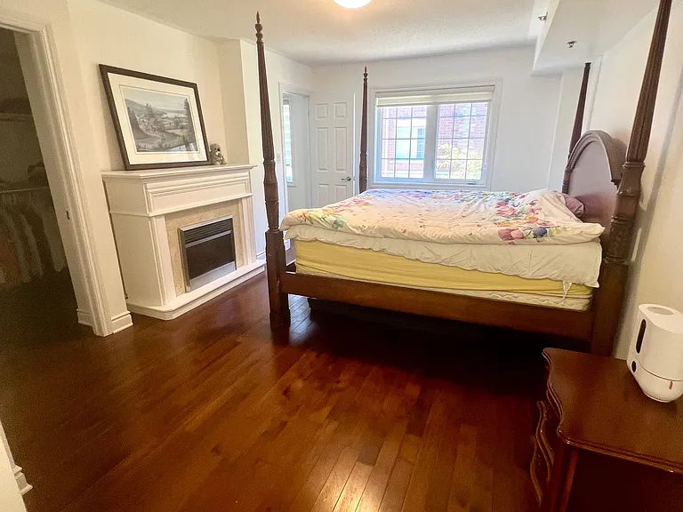 8 Brighton Pl #56 — Photo 9