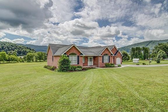 2nd image of 268 Sunset Dr