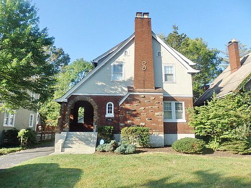 1st image of 2975 Linwood Ave