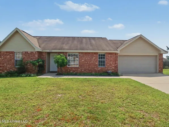 2024 Irma Cir, Ocean Springs, MS 39564