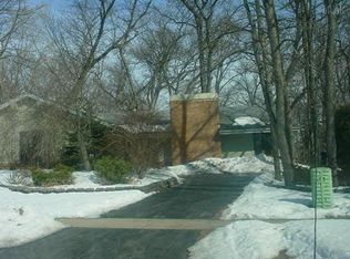 6948 Streamview Dr, Lambertville, MI 48144