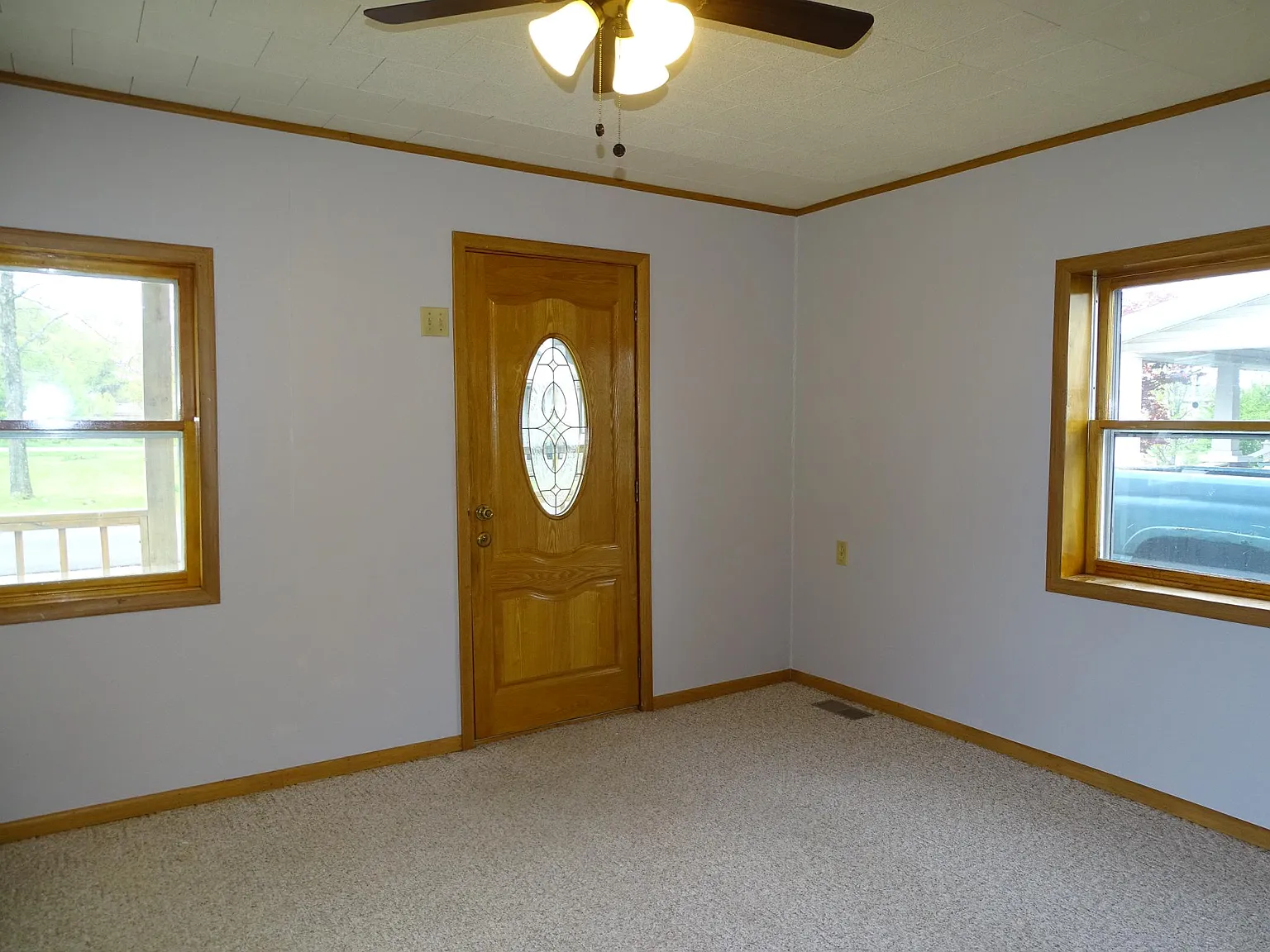 207 E Jefferson St — Photo 3