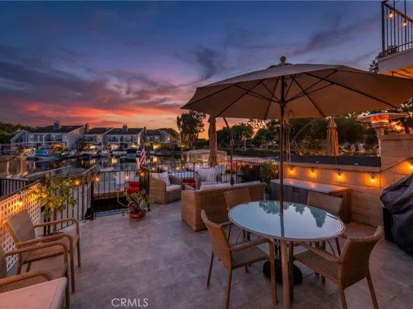 3866 Montego Dr, Huntington Beach, CA 92649
