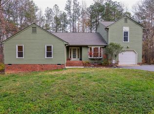 13900 Autumn Woods Rd, Midlothian, VA 23112