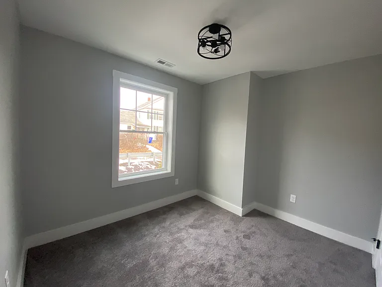 32 Main St #4 — Photo 18
