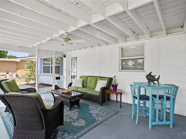 10442 Cirimoya Ln, Seminole, FL 33772