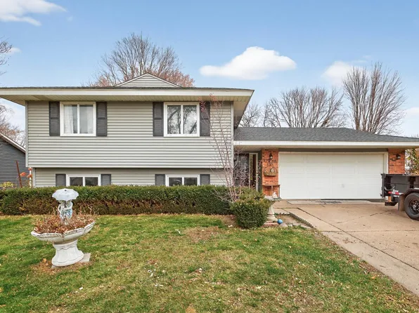 8792 77th St S, Cottage Grove, MN 55016