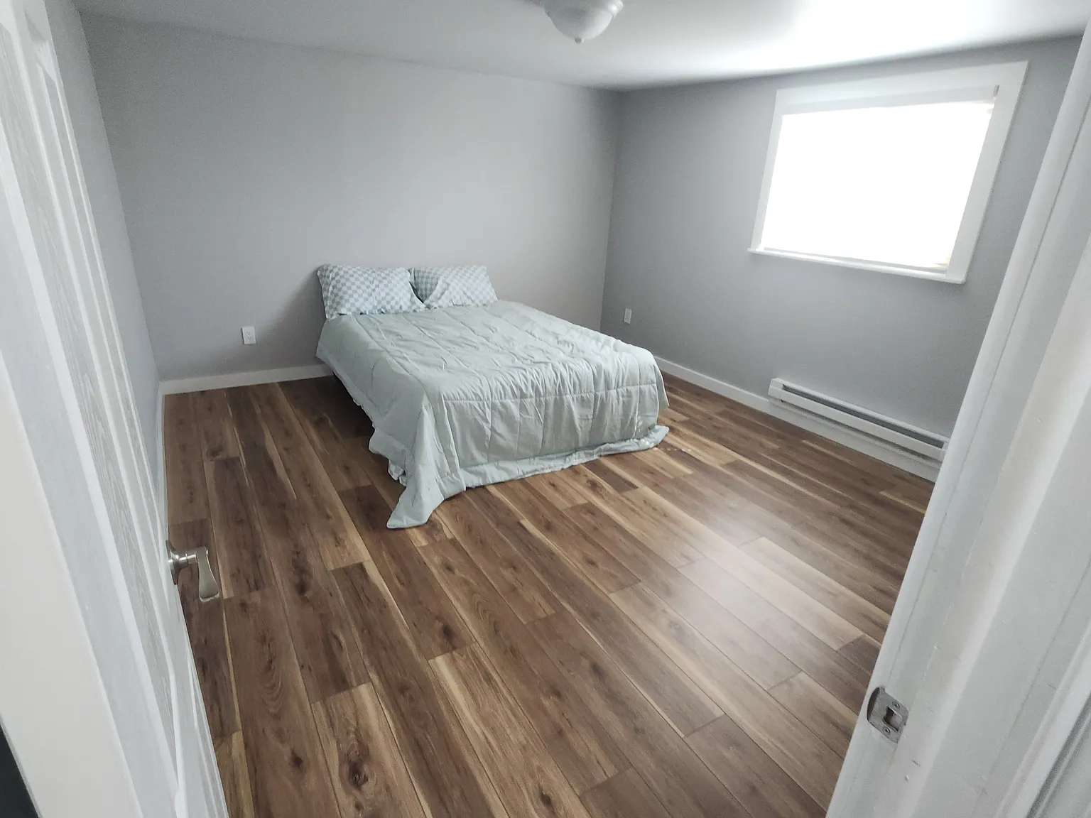 4 bed, 1800 sqft, $2,300 — Photo 3