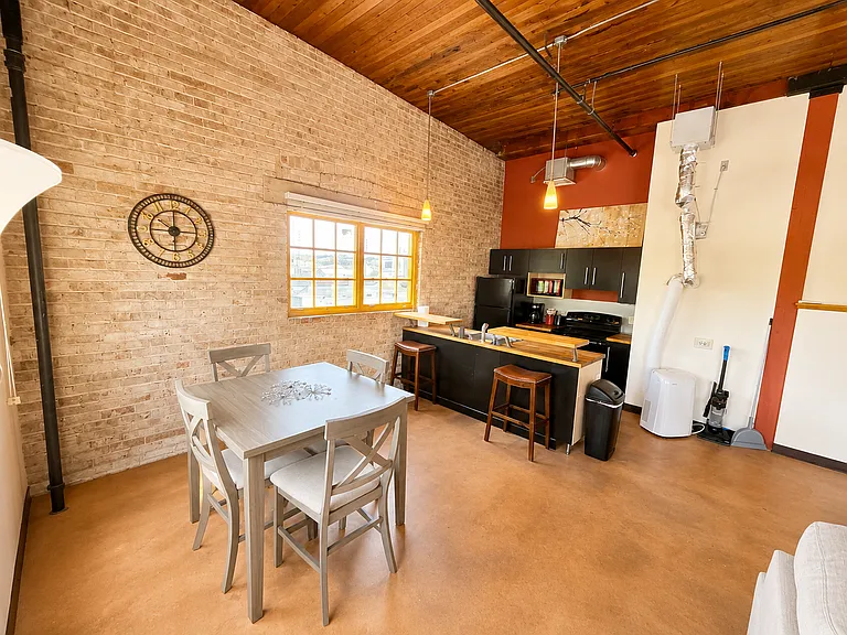 2600 Montana Ave — Photo 43