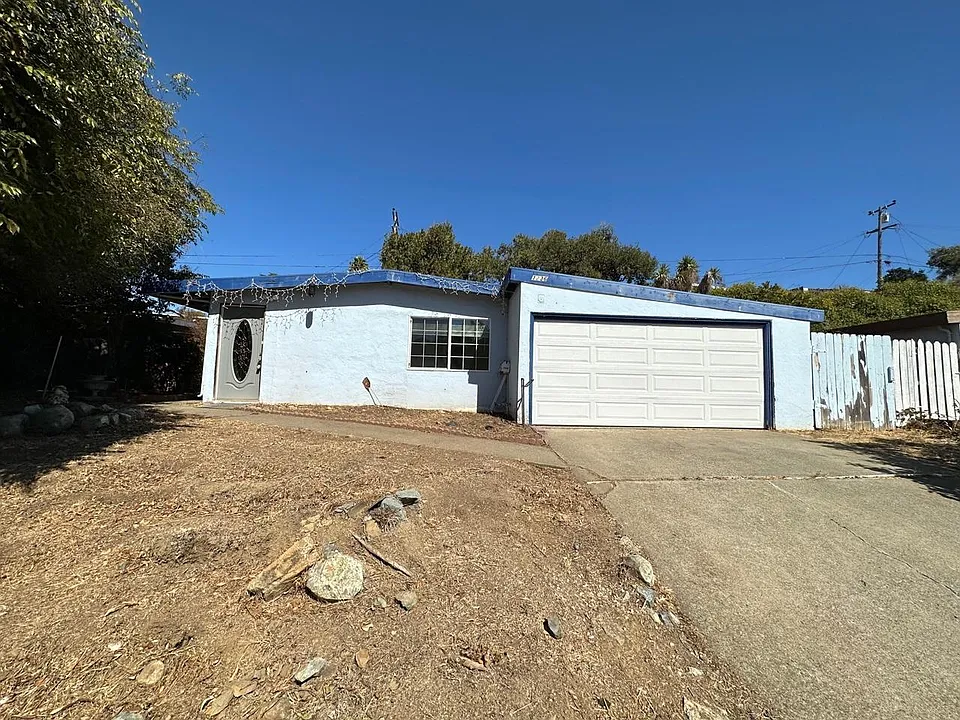 1236 Coronel Ave