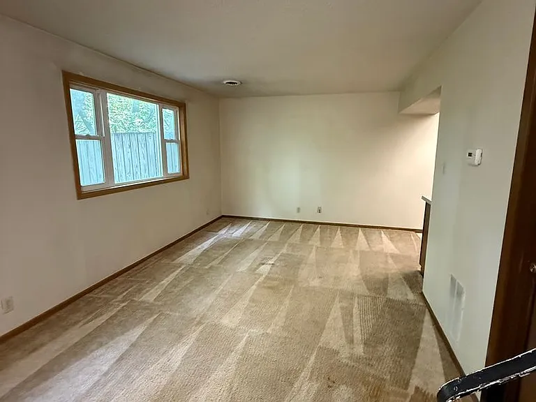 729 Westridge Rd — Photo 6