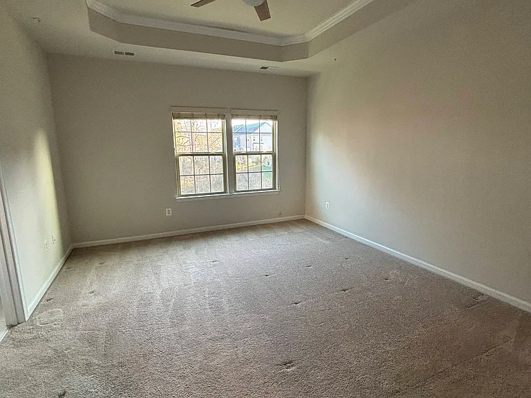 2976 Cornfield Ave — Photo 44