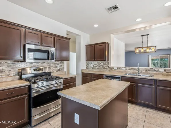 539 W Calle Sombra Linda, Sahuarita, AZ 85629