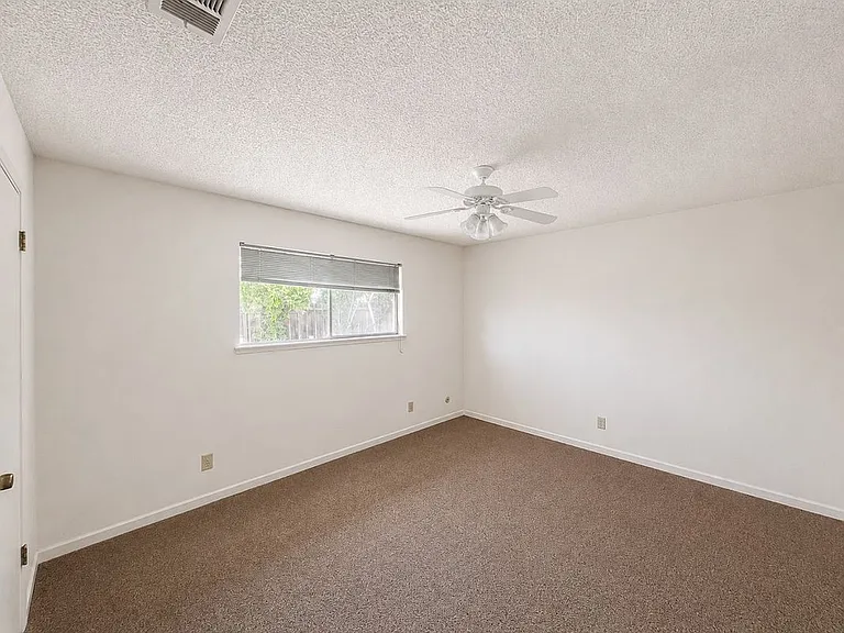 3440 La Jolla Way — Photo 17