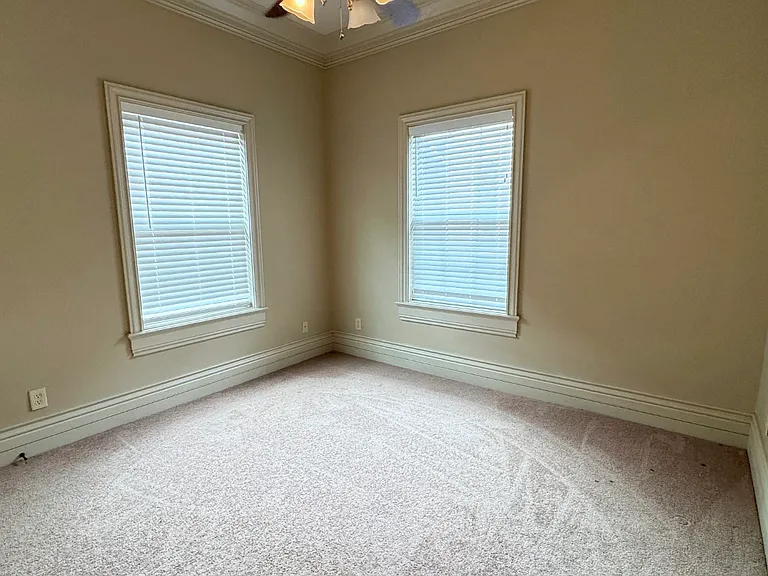 1604 N McGuire Ave #2 — Photo 9