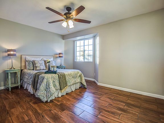 4th image of 10235 S Santa Fe Ln