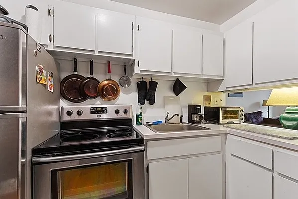 Rented by Corcoran | media 15