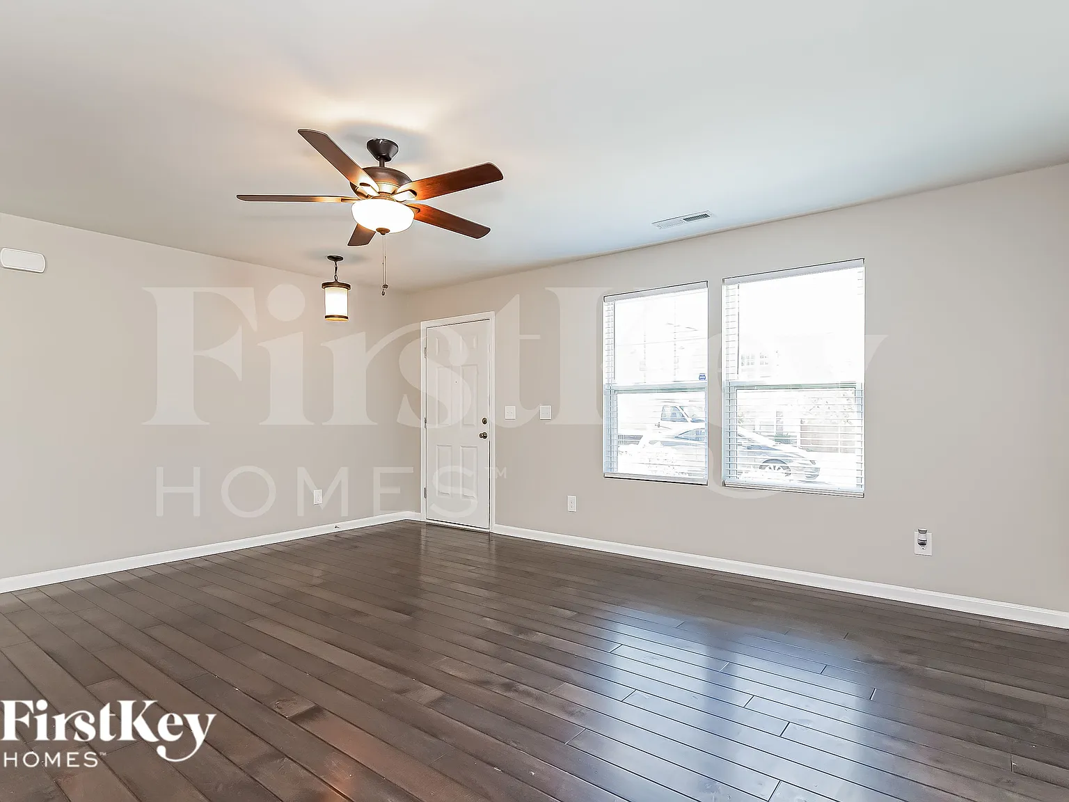 3 bed, 2.5 bath, 2129 sqft, $2,490 — Photo 3